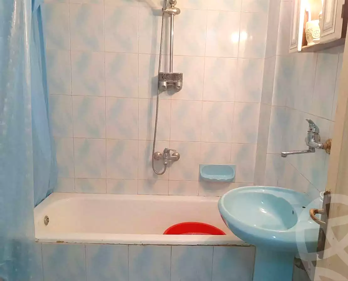https://aqarmap.com.eg/ar/listing/7070194-for-sale-alexandria-moharram-bey