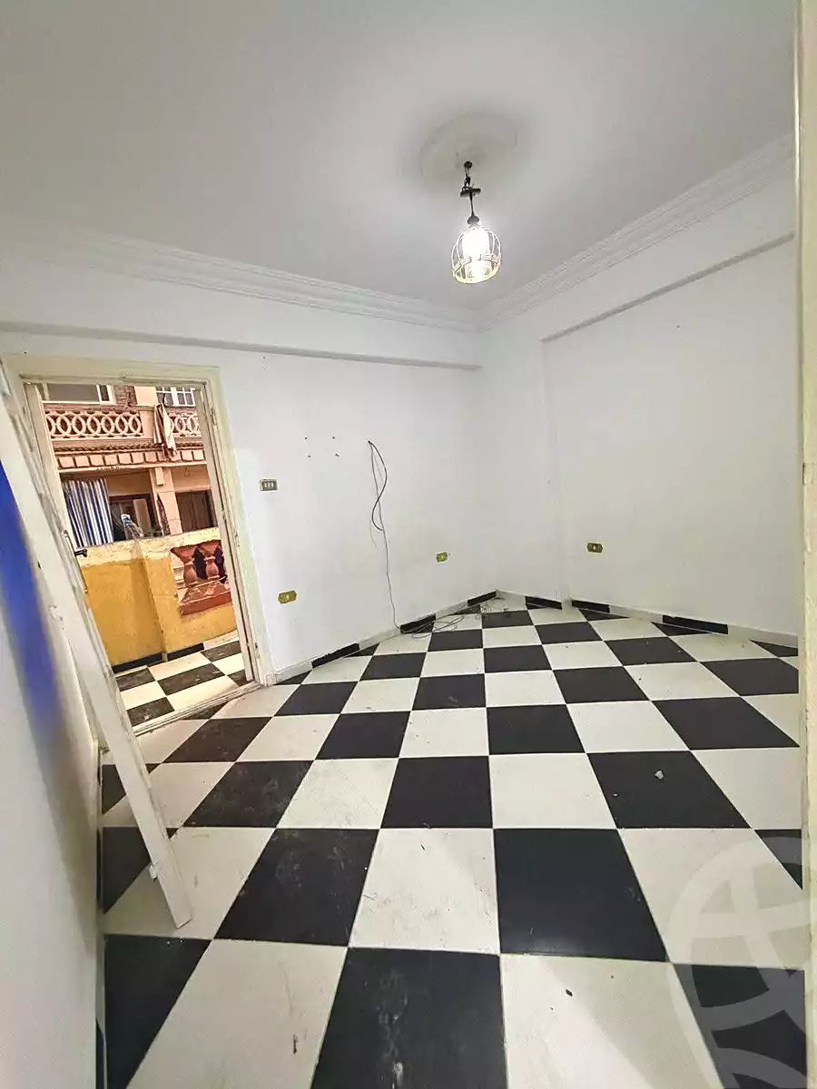 https://aqarmap.com.eg/ar/listing/7070583-for-sale-alexandria-el-asafra-shr-45