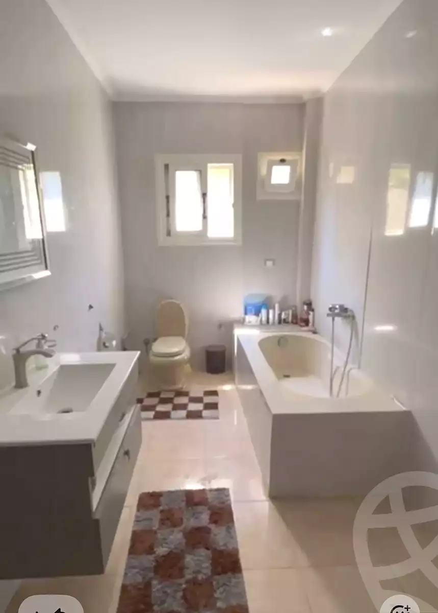 https://aqarmap.com.eg/en/listing/7070619-for-sale-cairo-new-cairo-el-ahyaa-first-neighborhood-street-1