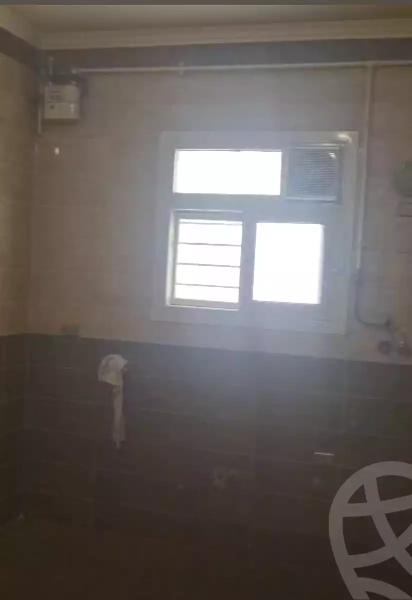 https://aqarmap.com.eg/en/listing/7070641-for-rent-cairo-new-cairo-first-settlement-mhwr-mstfy-kml