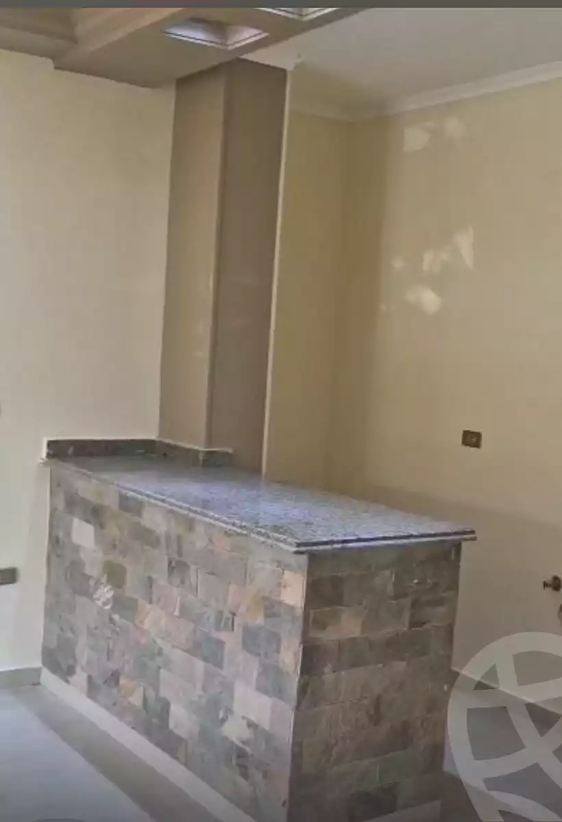 https://aqarmap.com.eg/en/listing/7070641-for-rent-cairo-new-cairo-first-settlement-mhwr-mstfy-kml