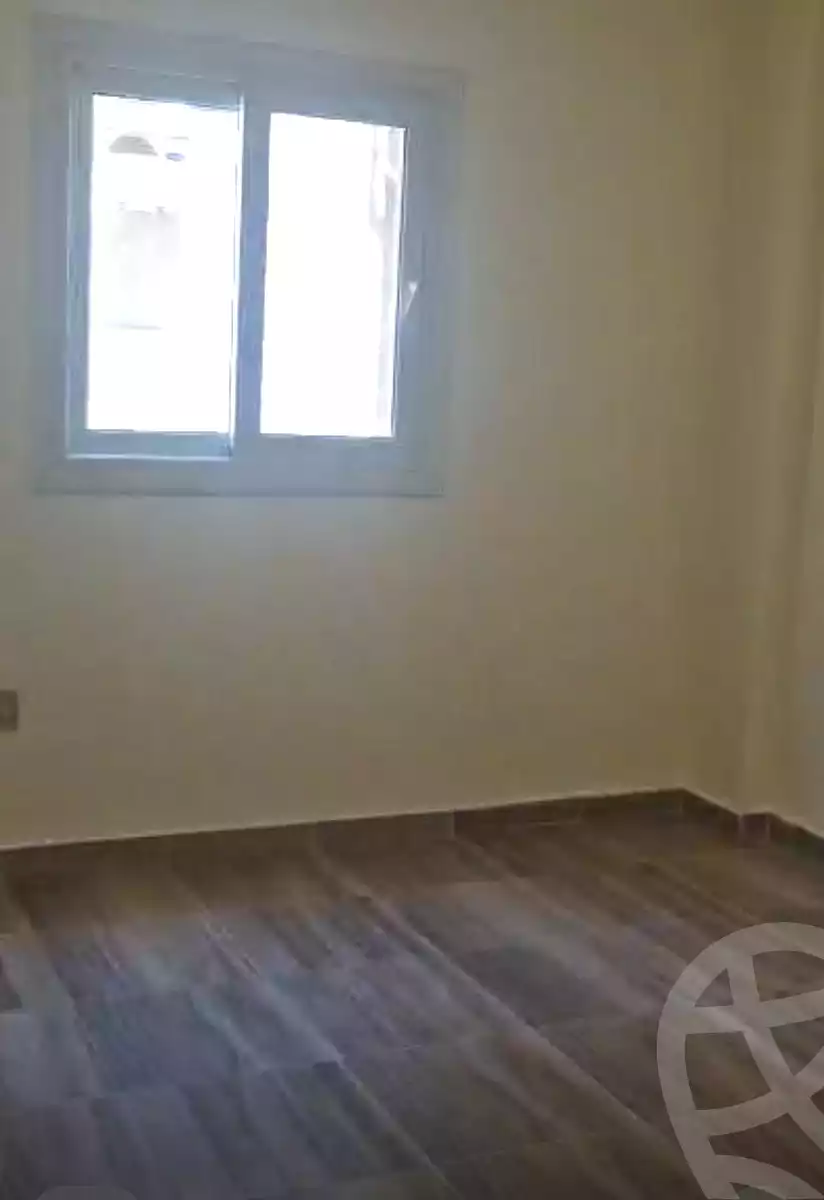 https://aqarmap.com.eg/en/listing/7070641-for-rent-cairo-new-cairo-first-settlement-mhwr-mstfy-kml