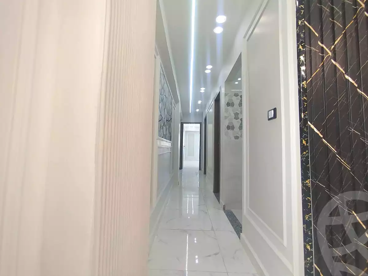 https://aqarmap.com.eg/en/listing/7070816-for-sale-alexandria-al-agamy-el-hanouvel-radwan-st