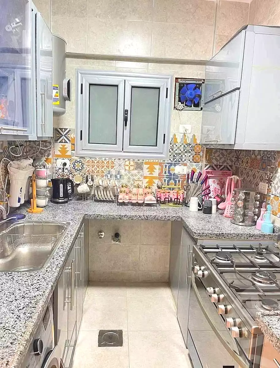 https://aqarmap.com.eg/ar/listing/7070822-for-sale-alexandria-al-agamy-lbytsh-el-saleheen-mosque-st