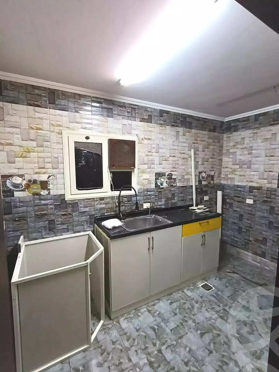 https://aqarmap.com.eg/en/listing/7070898-for-sale-cairo-helwan-ahmed-enci-st