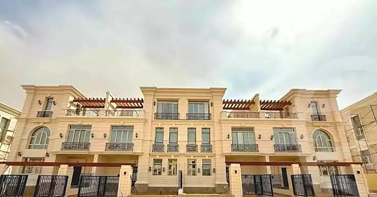 https://aqarmap.com.eg/ar/listing/7071079-for-sale-cairo-new-administrative-capital-r5-granville-compound-founders