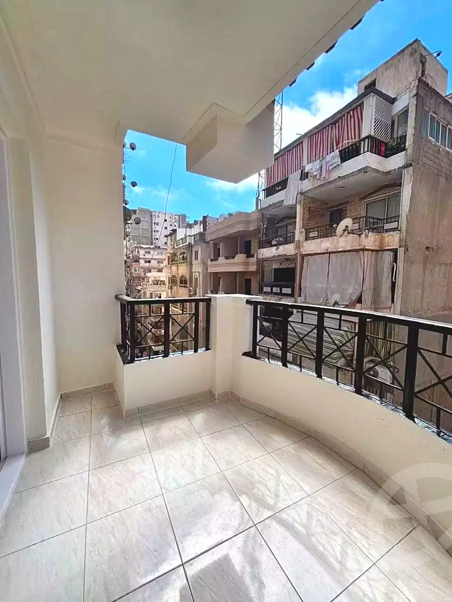 https://aqarmap.com.eg/ar/listing/7071379-for-sale-alexandria-miami-el-sebaey-st