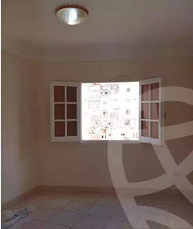 https://aqarmap.com.eg/ar/listing/7071517-for-sale-alexandria-sydy-bshr-sydy-bshr-bhry-shr-khld-bn-lwlyd