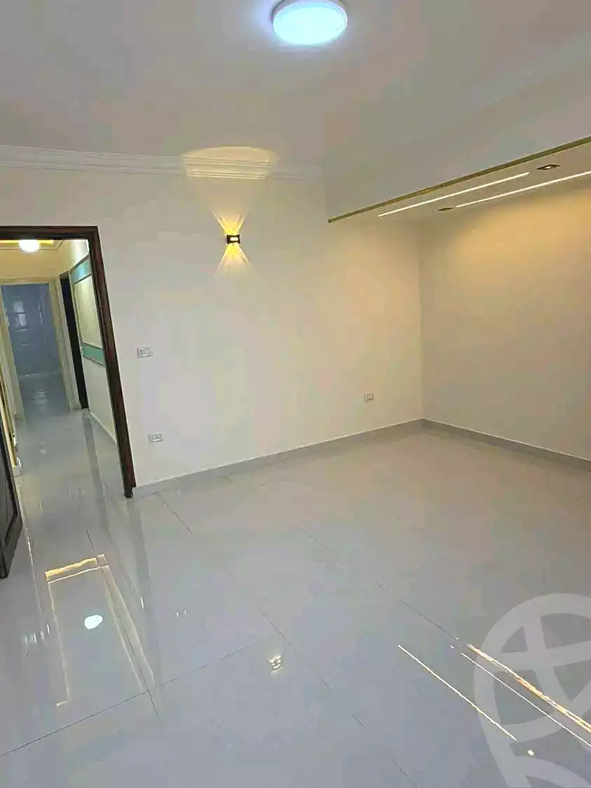 https://aqarmap.com.eg/ar/listing/7071643-for-sale-cairo-ain-shams-el-naam