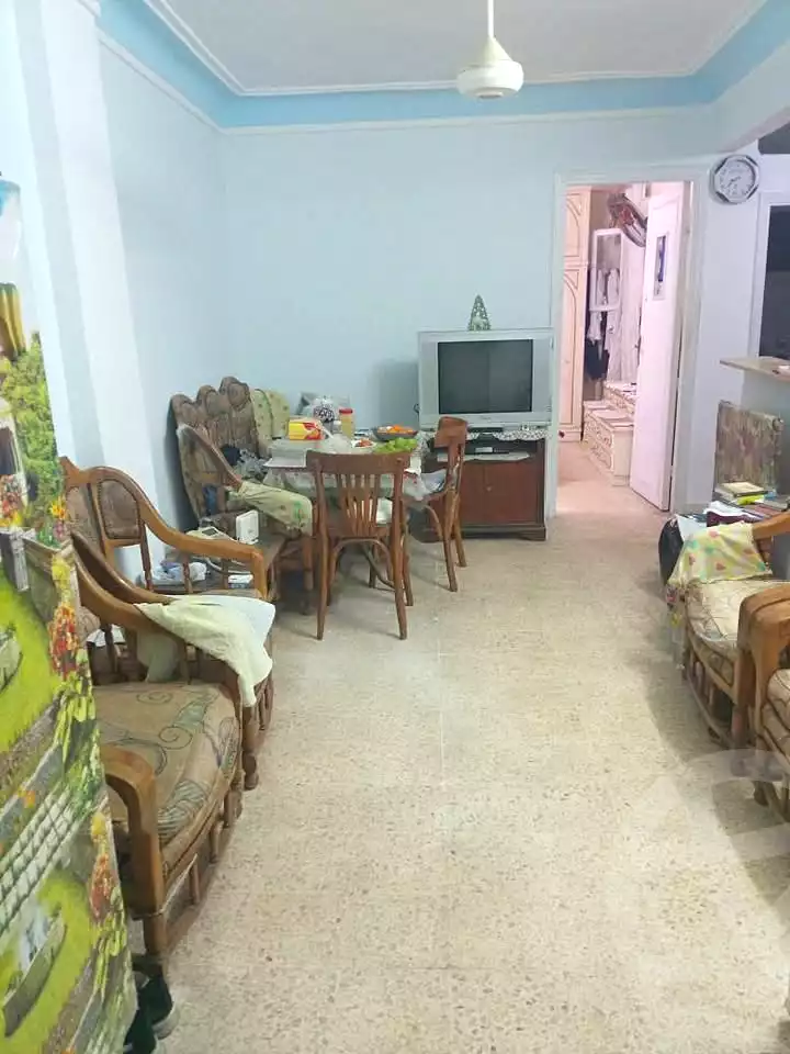https://aqarmap.com.eg/en/listing/7072056-for-sale-alexandria-sydy-bshr-sydy-bshr-qbly-street-30