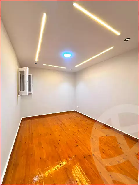 https://aqarmap.com.eg/ar/listing/7072392-for-sale-alexandria-miami-el-sebaey-st