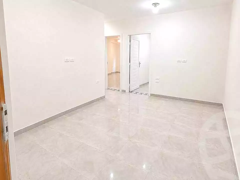 https://aqarmap.com.eg/ar/listing/7072384-for-sale-cairo-ain-shams-ain-shams-el-sharkia