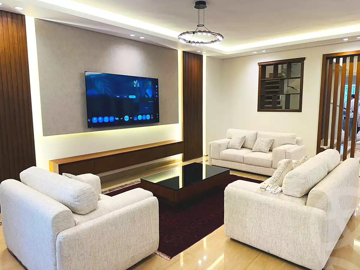 https://aqarmap.com.eg/en/listing/7072385-for-rent-cairo-new-cairo-compounds-byljyw