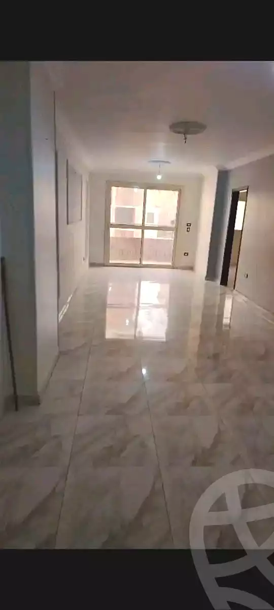 https://aqarmap.com.eg/en/listing/7072408-for-sale-cairo-helwan-hadayek-helwan-el-eshrein-st