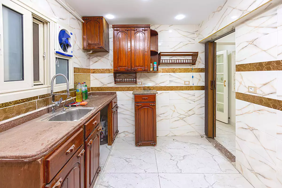 https://aqarmap.com.eg/en/listing/7072410-for-rent-alexandria-lauran-bd-lslm-rf