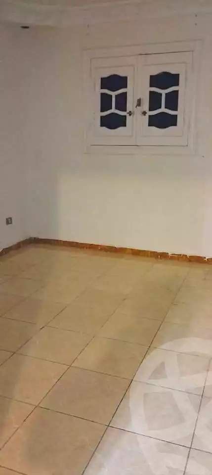 https://aqarmap.com.eg/en/listing/7072565-for-rent-alexandria-ganaklis-shr-mrtdy-bsh