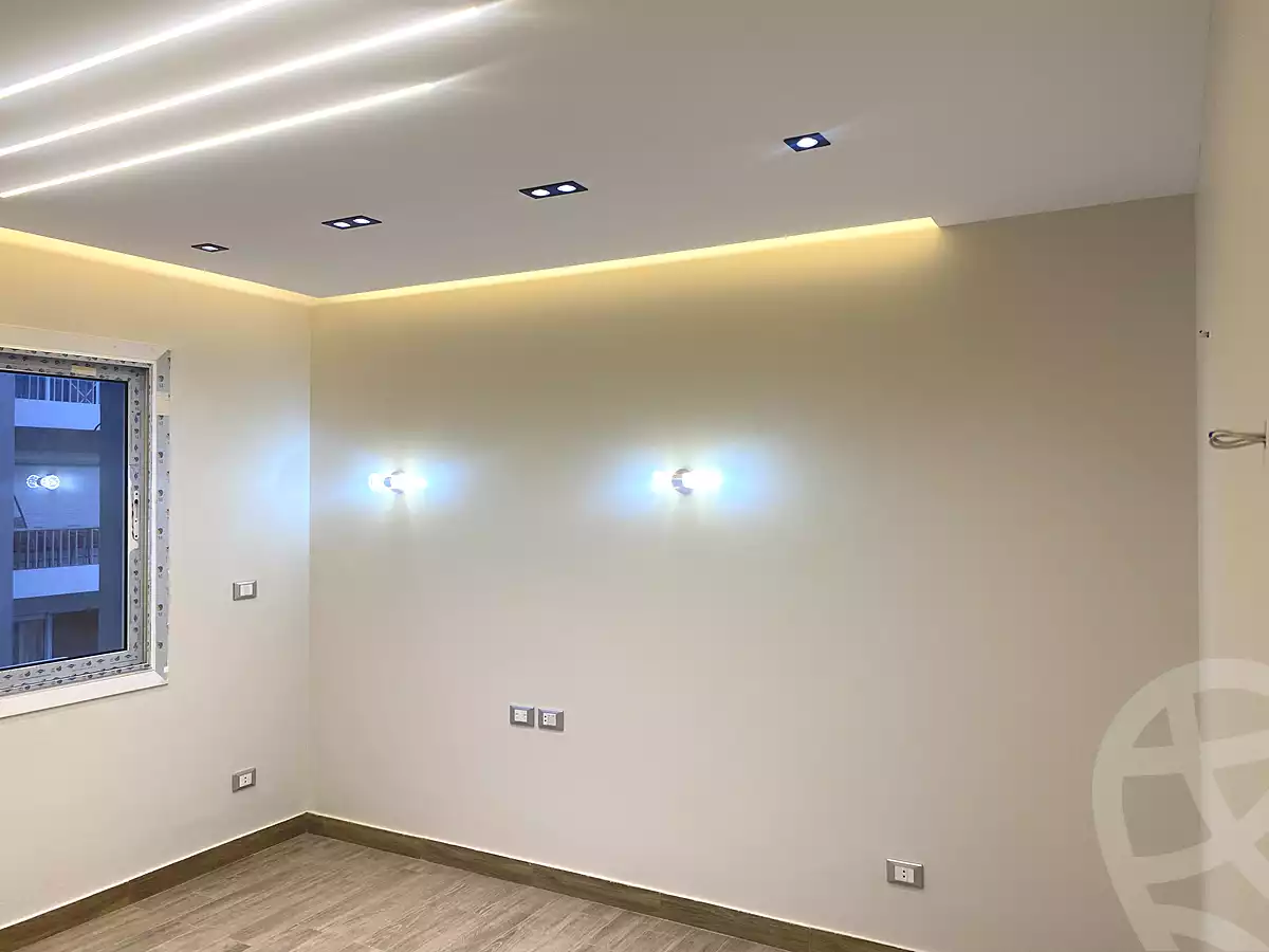 https://aqarmap.com.eg/ar/listing/7072551-for-rent-cairo-new-cairo-compounds-hyde-park-park-corner-hyde-park