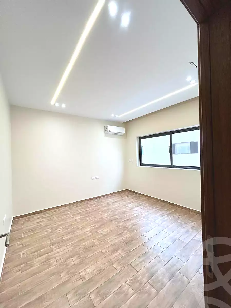 https://aqarmap.com.eg/ar/listing/7072711-for-rent-cairo-new-cairo-compounds-lakeview-residence