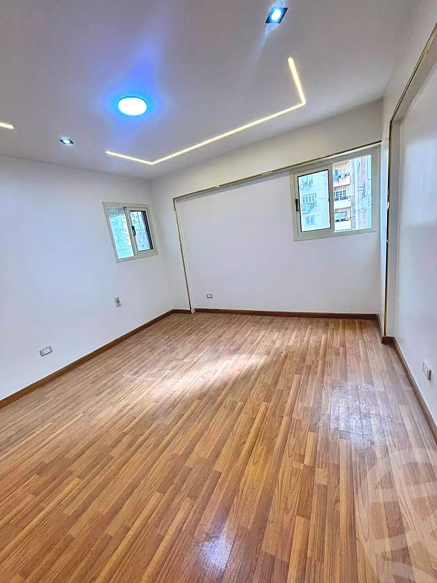 https://aqarmap.com.eg/en/listing/7072760-for-sale-alexandria-sydy-bshr-sydy-bshr-bhry