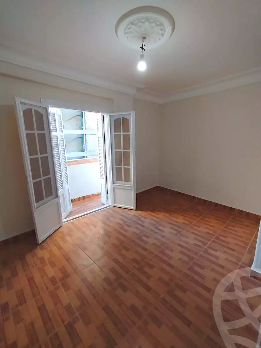https://aqarmap.com.eg/ar/listing/7072921-for-sale-alexandria-lsywf-el-falki