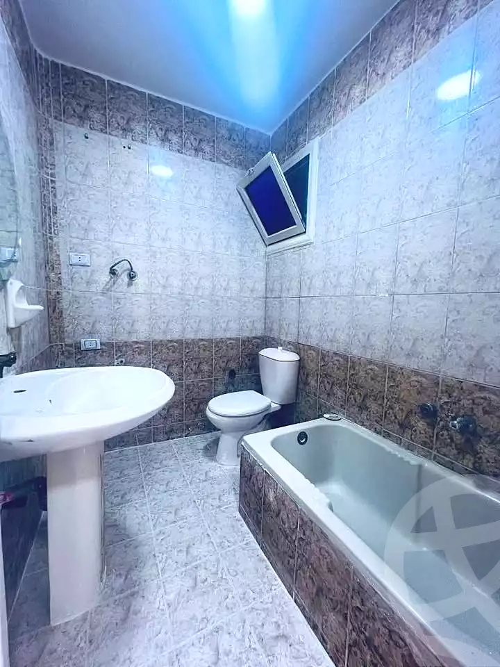 https://aqarmap.com.eg/en/listing/7072953-for-sale-alexandria-al-agamy