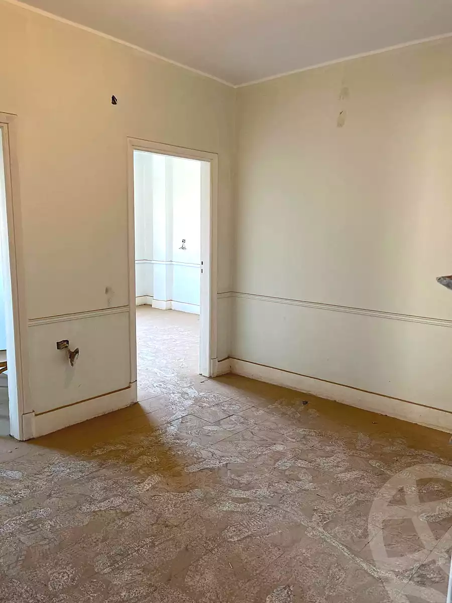https://aqarmap.com.eg/ar/listing/7073022-for-sale-cairo-helwan-helwan-el-sharkeya-thabit-basha-st