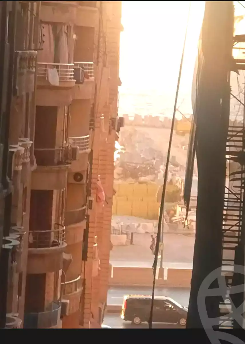 https://aqarmap.com.eg/ar/listing/7073180-for-rent-alexandria-sydy-bshr-sydy-bshr-bhry-shr-mhmd-njyb