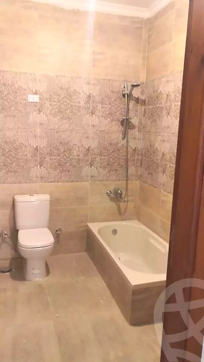 https://aqarmap.com.eg/ar/listing/7073366-for-rent-cairo-new-cairo-south-investors-mohammed-nagib-axis-st
