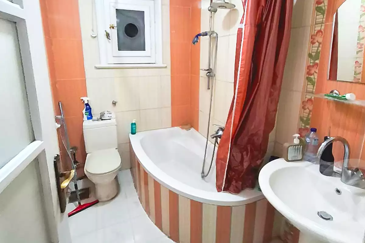 https://aqarmap.com.eg/ar/listing/7073409-for-rent-alexandria-waboor-el-mayah-zewail-square