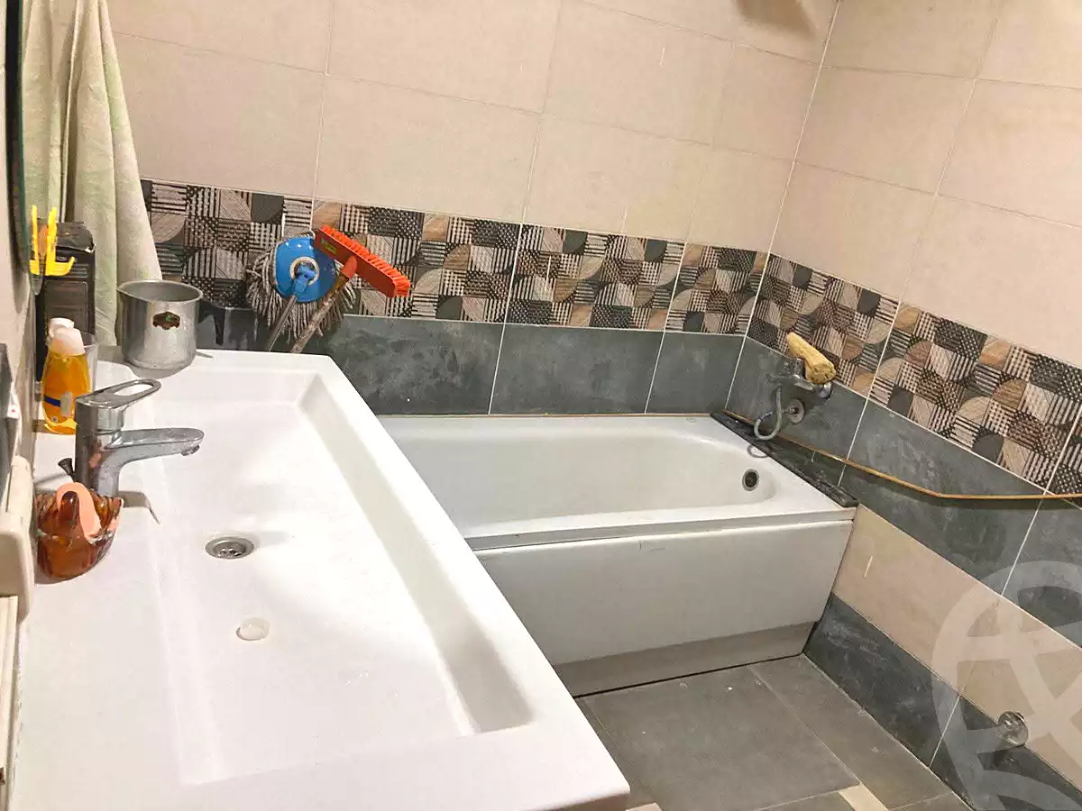 https://aqarmap.com.eg/ar/listing/7073786-for-sale-cairo-nozha-2-el-khamseen-st