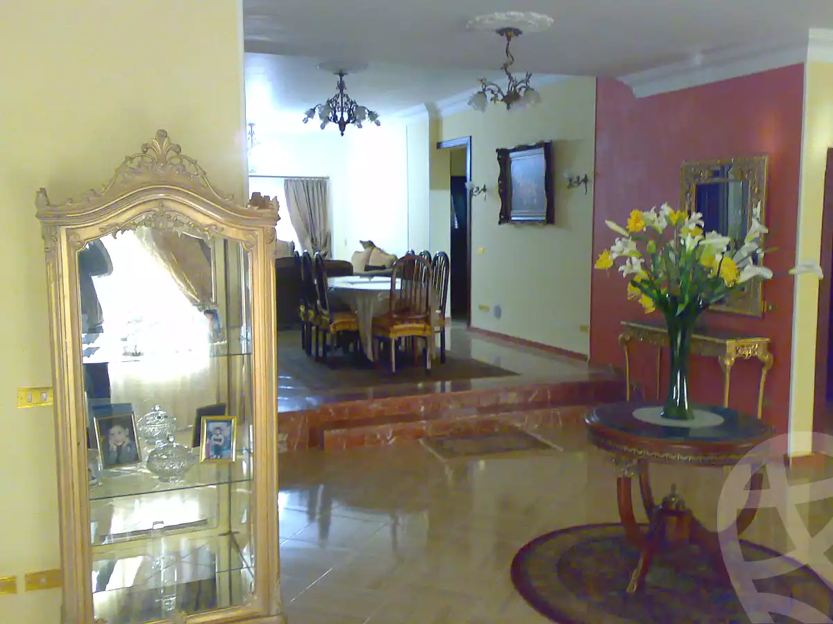 https://aqarmap.com.eg/ar/listing/7073909-for-sale-cairo-new-cairo-el-ahyaa-third-neighborhood-street-2