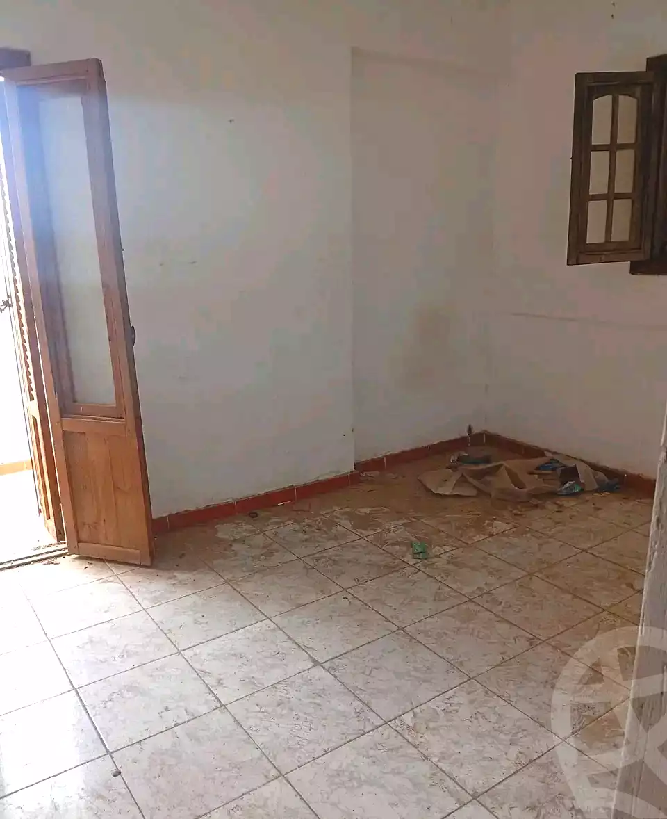 https://aqarmap.com.eg/ar/listing/7074770-for-sale-alexandria-sydy-bshr-shr-mlk-hfny