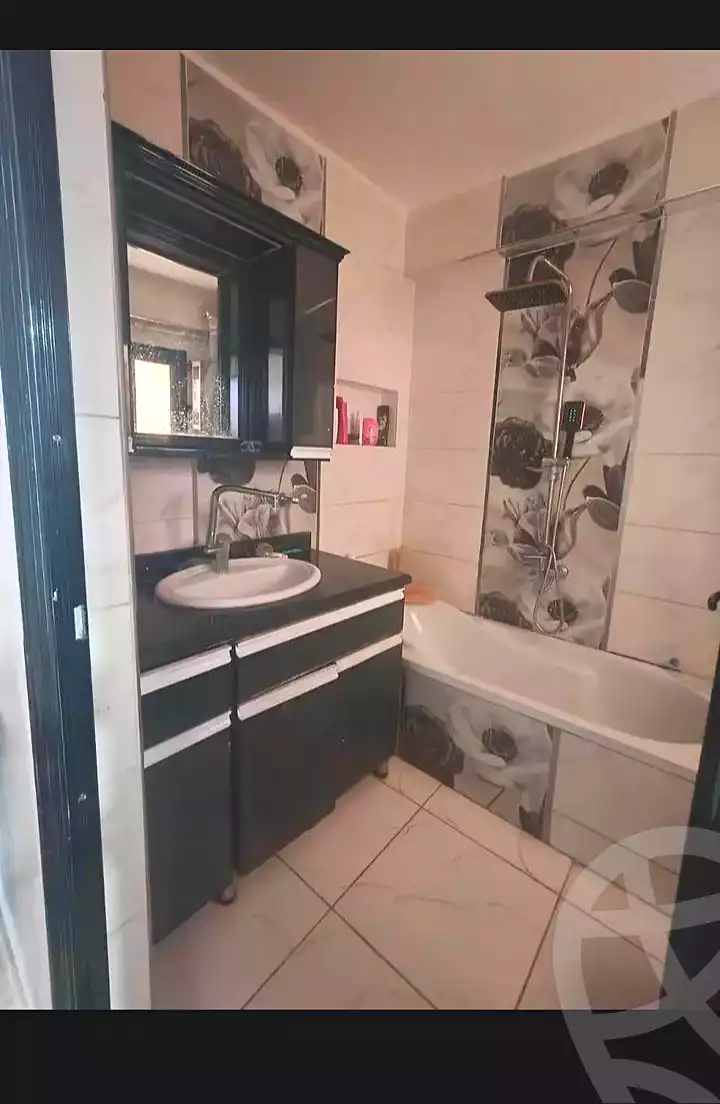 https://aqarmap.com.eg/ar/listing/7074816-for-sale-alexandria-lsywf-hmd-bn-hnbl