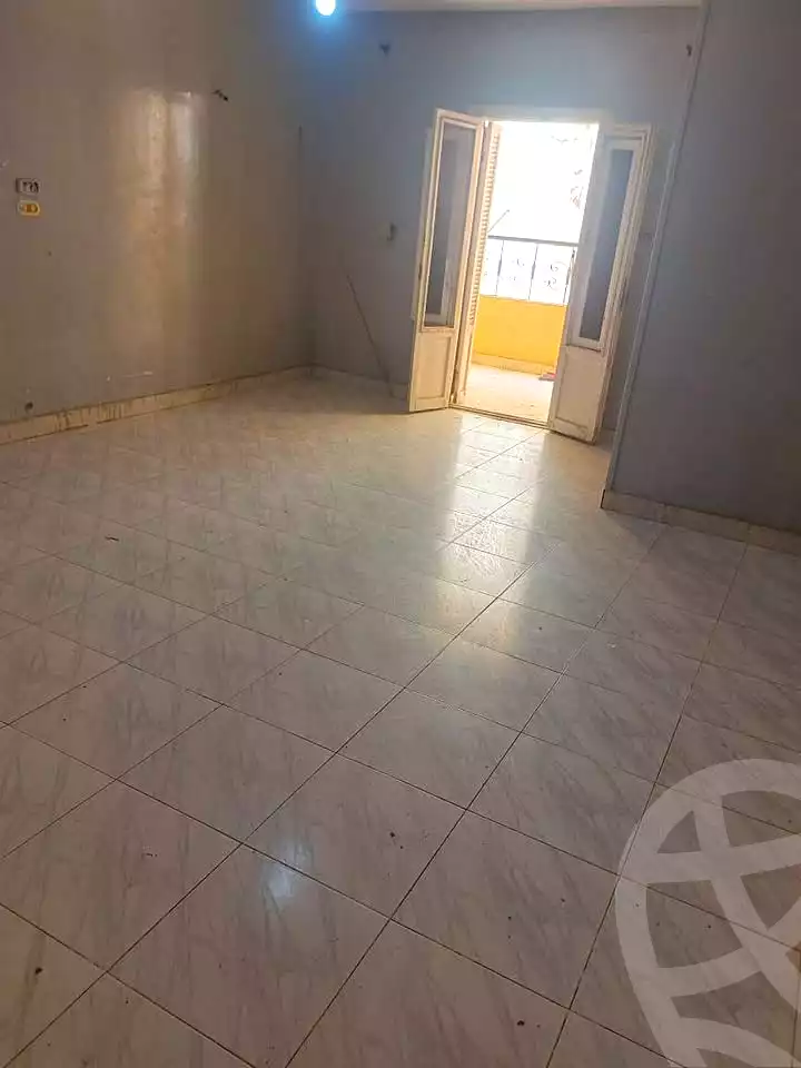 https://aqarmap.com.eg/ar/listing/7074891-for-sale-alexandria-al-agamy-lbytsh-shahr-al-assal-st