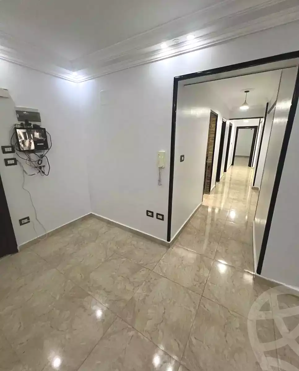 https://aqarmap.com.eg/ar/listing/7075027-for-sale-alexandria-el-mandara-shr-jml-bd-lnsr