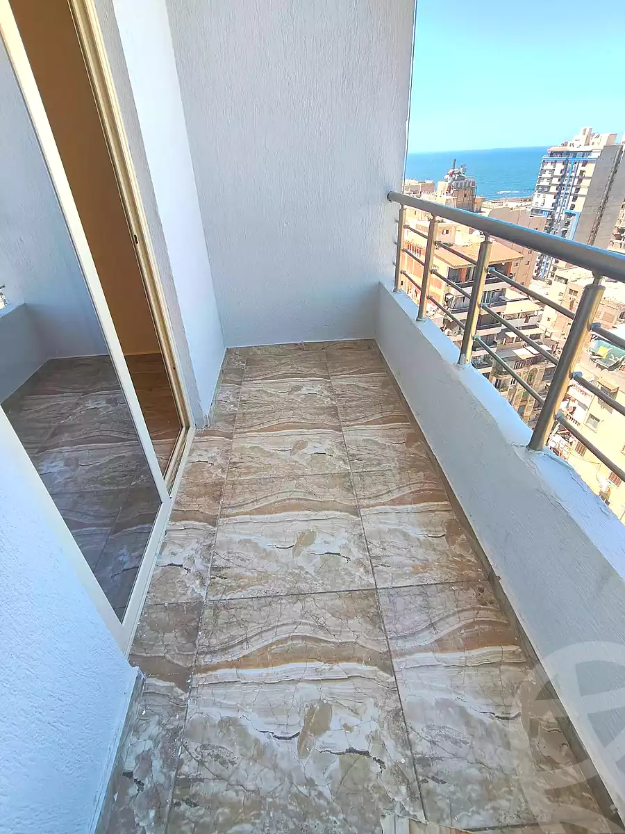 https://aqarmap.com.eg/ar/listing/7075085-for-sale-alexandria-miami-khld-bn-lwlyd