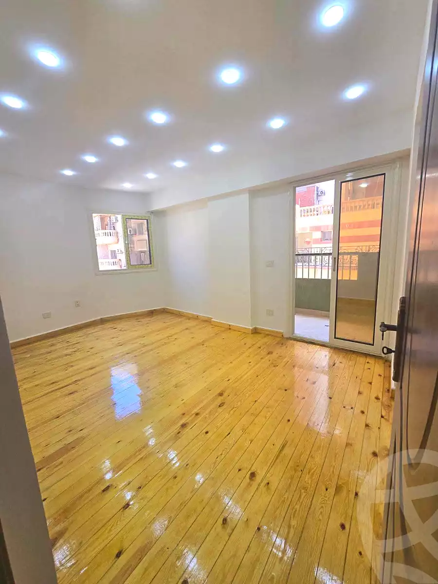 https://aqarmap.com.eg/ar/listing/7075166-for-sale-alexandria-miami-mahmoud-el-isawy-st