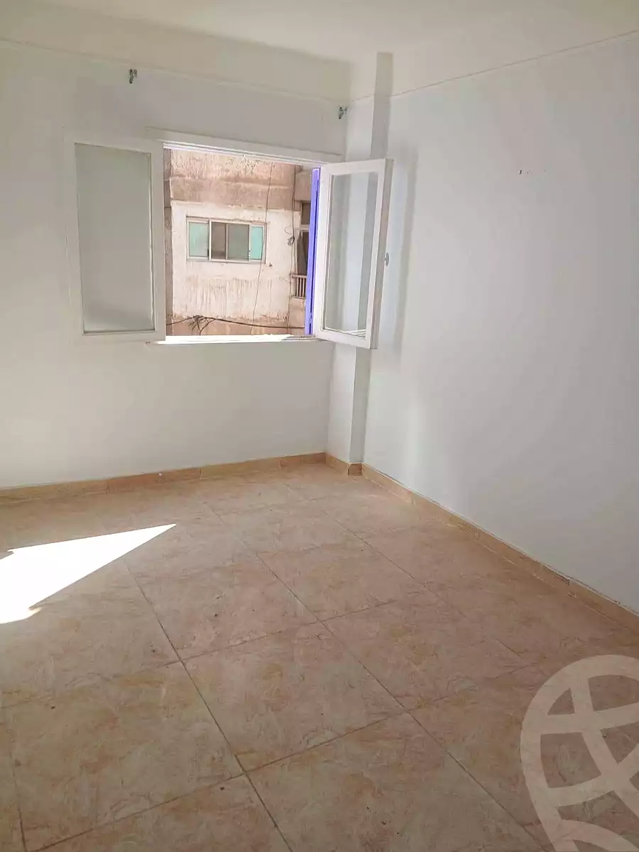 https://aqarmap.com.eg/ar/listing/7075592-for-sale-alexandria-al-agamy-lbytsh-al-andalous-wa-al-hgaz-st
