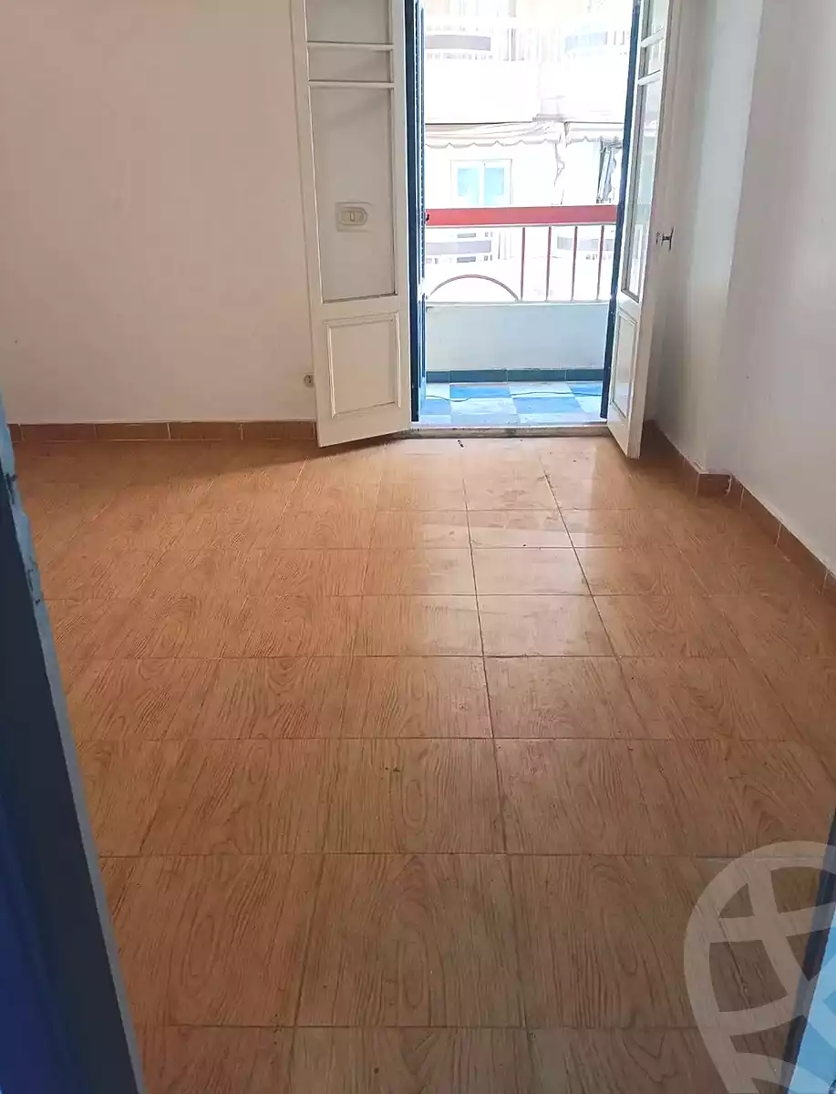 https://aqarmap.com.eg/ar/listing/7075404-for-sale-alexandria-el-asafra-l-sfr-bhry-el-geish-rd