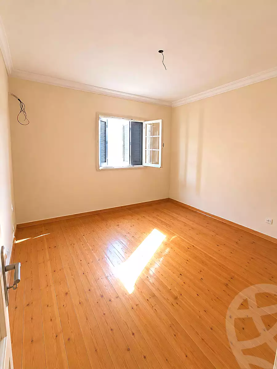https://aqarmap.com.eg/ar/listing/7075769-for-sale-alexandria-smouha-albert-al-awal-st