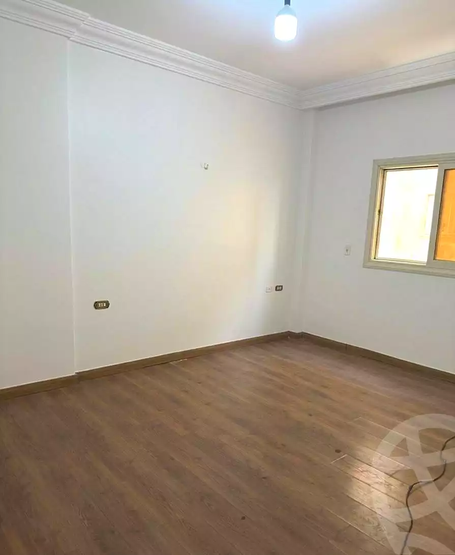 https://aqarmap.com.eg/ar/listing/7075822-for-sale-cairo-new-cairo-el-ahyaa-fourth-neighborhood-ahmed-oraby-haroun-al-rasheeed-18-st