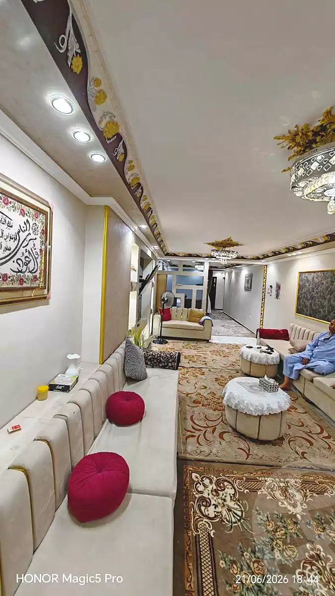 https://aqarmap.com.eg/ar/listing/7076526-for-sale-cairo-helwan-helwan-el-sharkeya-abd-el-rahman-pasha-st