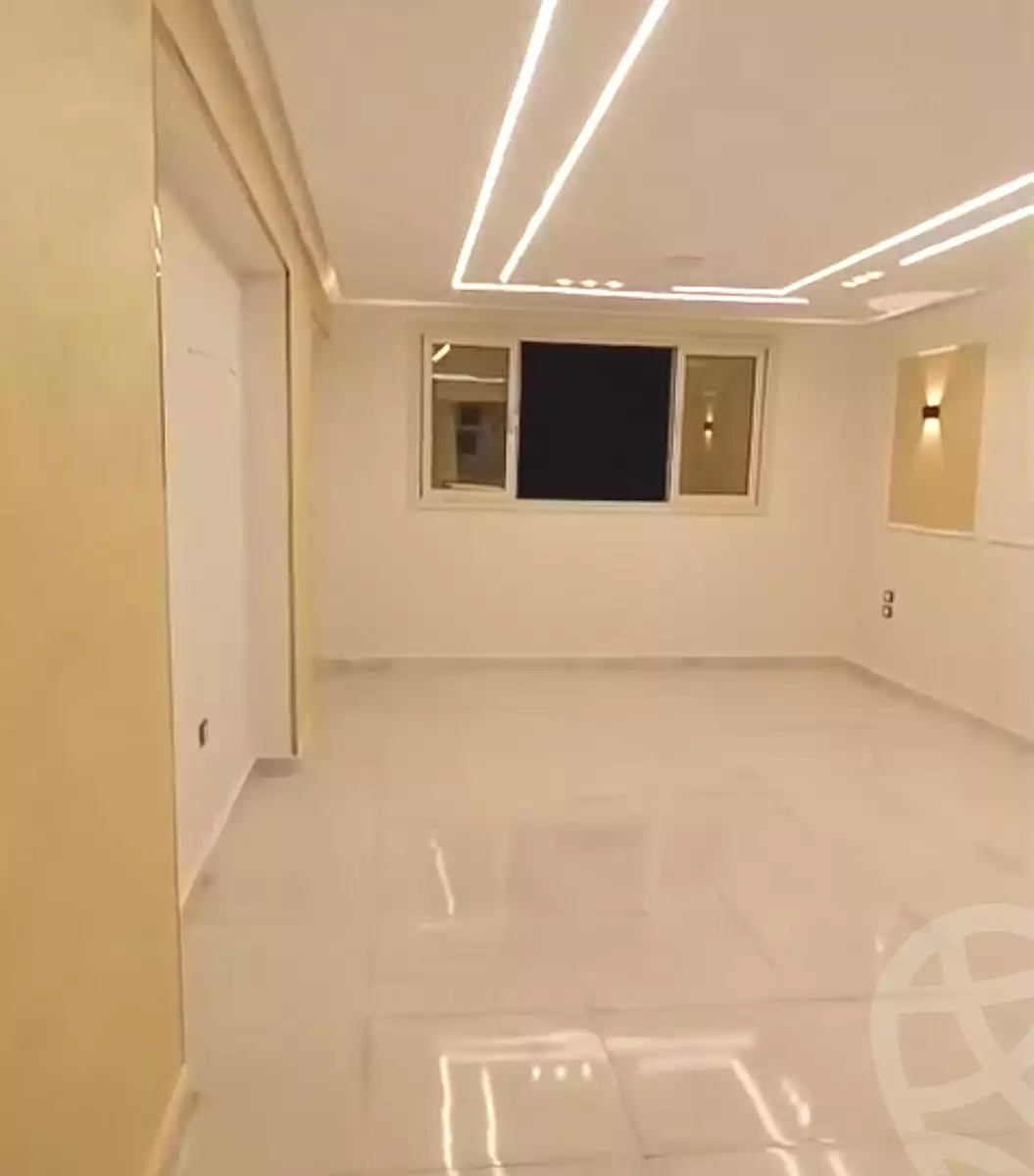 https://aqarmap.com.eg/ar/listing/7076533-for-sale-cairo-helwan-hadayek-helwan-el-eshrein-st