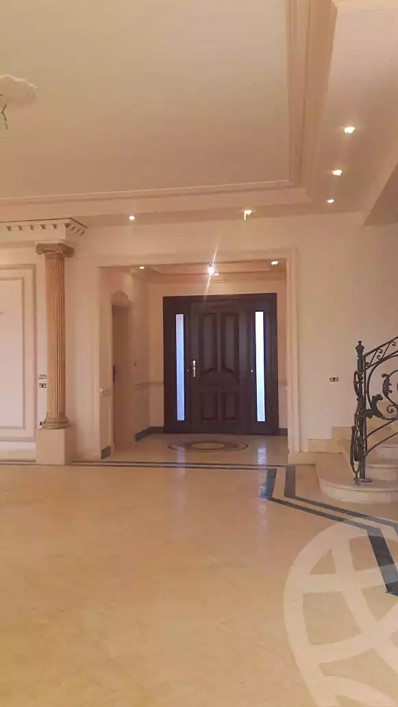 https://aqarmap.com.eg/en/listing/7076833-for-sale-cairo-el-shorouk-compounds-maxim-residence