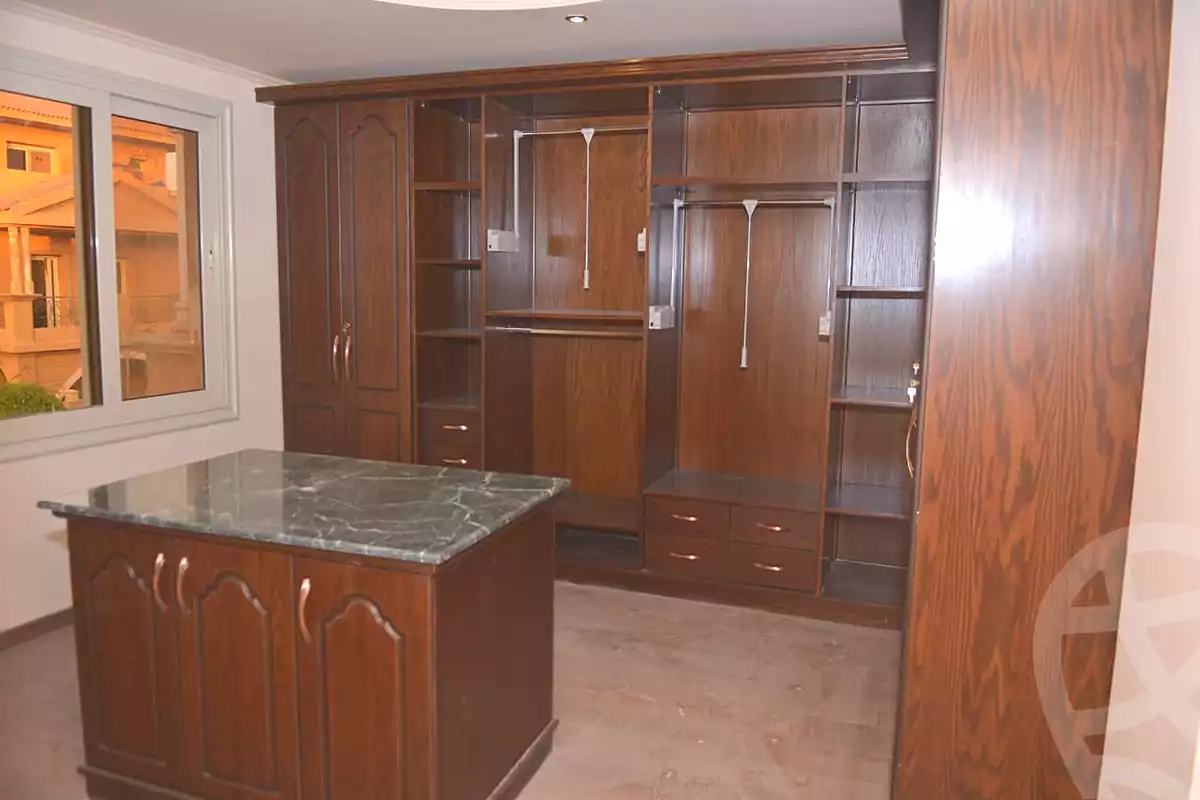 https://aqarmap.com.eg/en/listing/7076833-for-sale-cairo-el-shorouk-compounds-maxim-residence