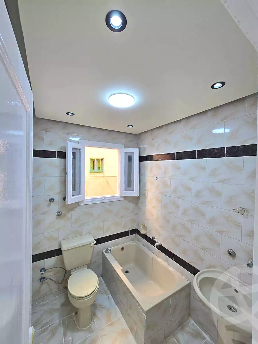 https://aqarmap.com.eg/ar/listing/7076891-for-sale-alexandria-al-agamy-shataa-el-nakheel