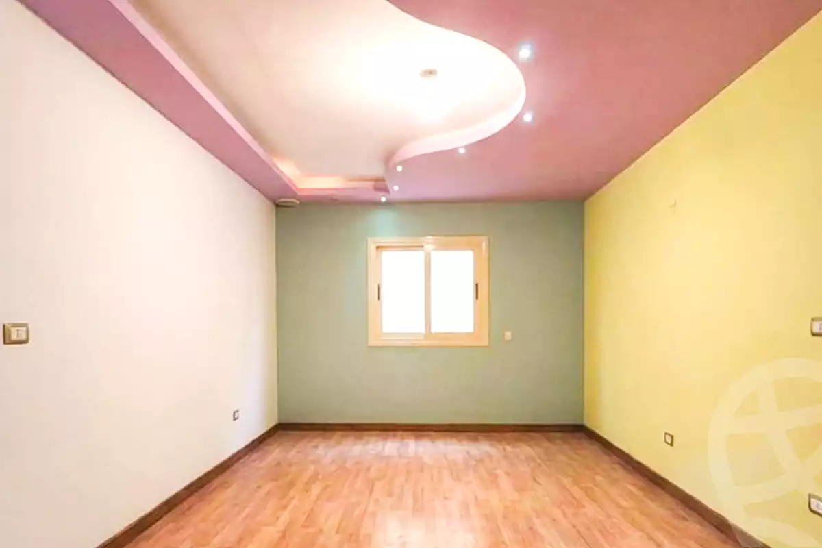 https://aqarmap.com.eg/en/listing/7077366-for-sale-alexandria-lauran-shaarawy-st