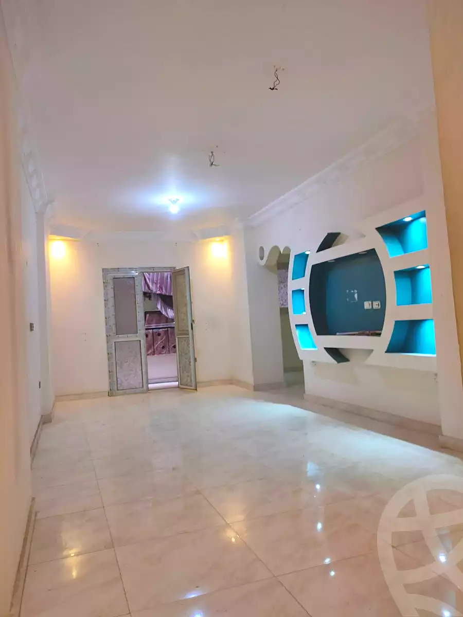 https://aqarmap.com.eg/ar/listing/7077448-for-sale-cairo-elnozha-Streettt-27