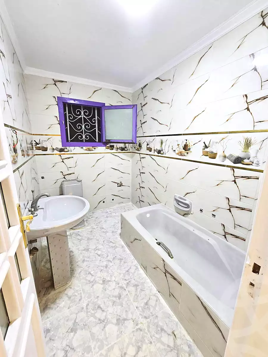 https://aqarmap.com.eg/ar/listing/7077550-for-sale-alexandria-al-agamy-shataa-el-nakheel