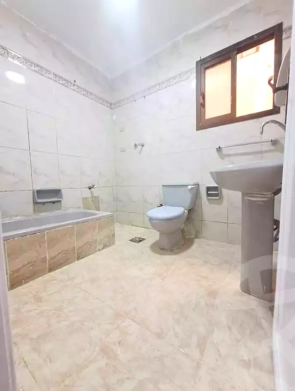 https://aqarmap.com.eg/ar/listing/7077659-for-sale-alexandria-al-agamy-shataa-el-nakheel